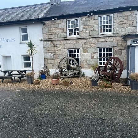 Coach And Horses Inn 펜젠스 외부 사진